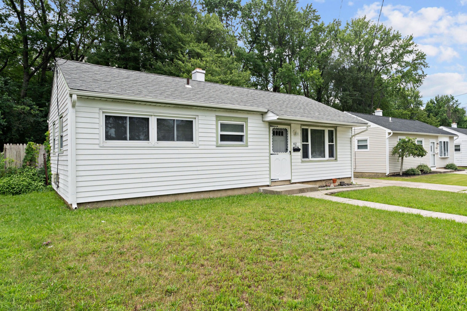 412 Woodbury Lake Road